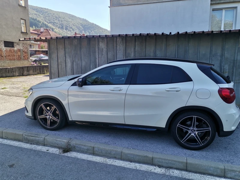 Mercedes-Benz GLA 250, снимка 3 - Автомобили и джипове - 47409811