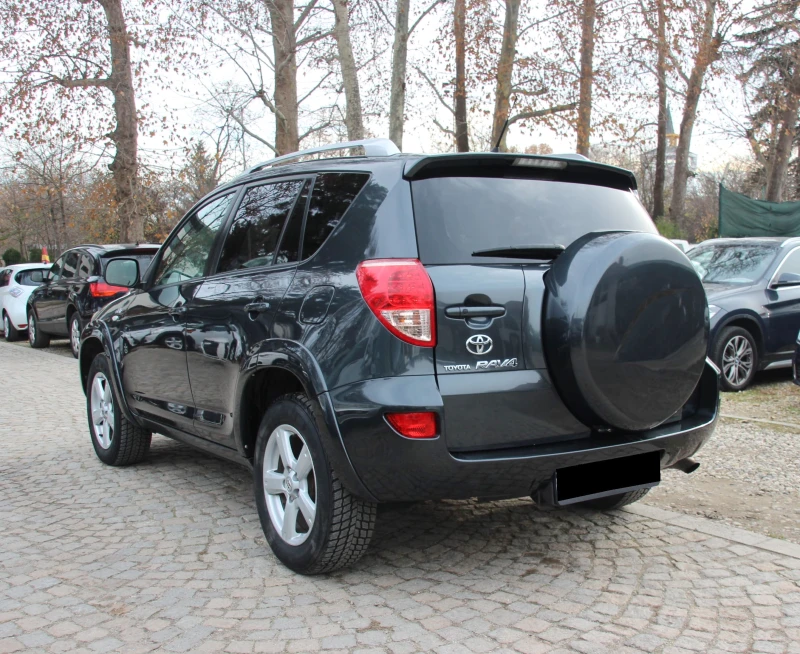 Toyota Rav4 2.2 D-CAT 177 к.с. С РЕГИСТРАЦИЯ , снимка 7 - Автомобили и джипове - 48166048