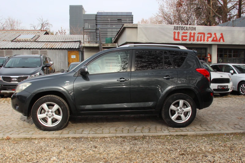 Toyota Rav4 2.2 D-CAT 177 к.с. С РЕГИСТРАЦИЯ , снимка 8 - Автомобили и джипове - 48166048