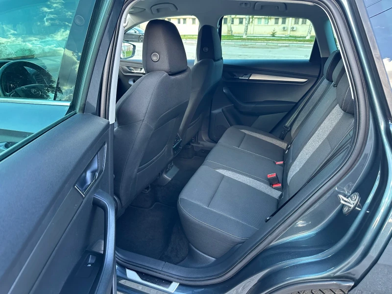 Skoda Karoq 2.0TDI 190кс 4Х4 История, снимка 13 - Автомобили и джипове - 52000891
