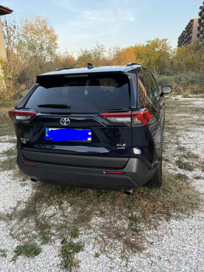 Toyota Rav4 XLE, снимка 4 - Автомобили и джипове - 52279295
