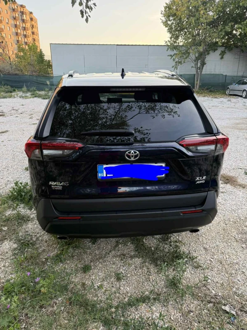 Toyota Rav4 XLE, снимка 6 - Автомобили и джипове - 52279295