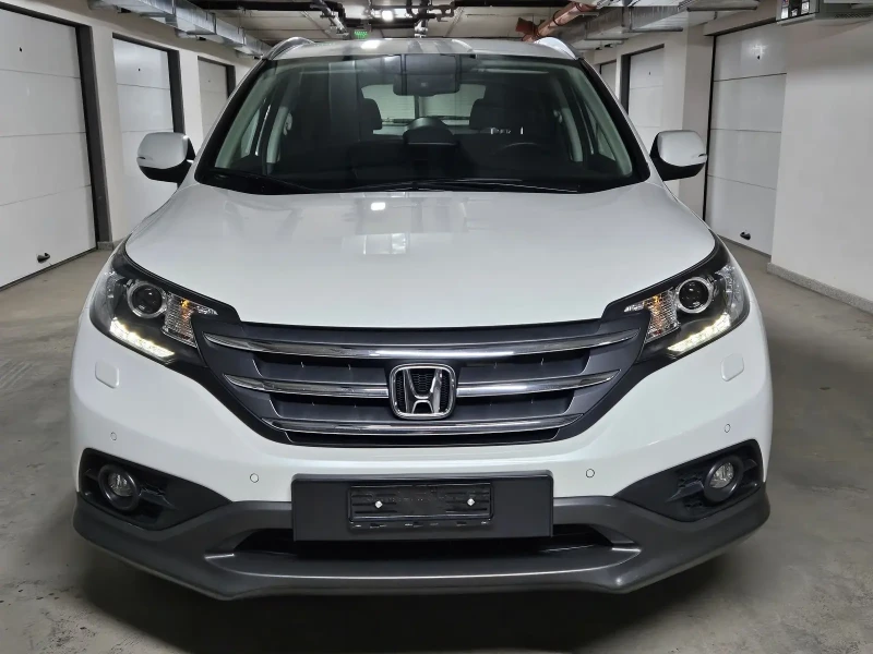 Honda Cr-v 2.0 i 155PS 4x4 8 ГУМИ С ДЖАНТИ WHITE PEARL, снимка 2 - Автомобили и джипове - 52748508