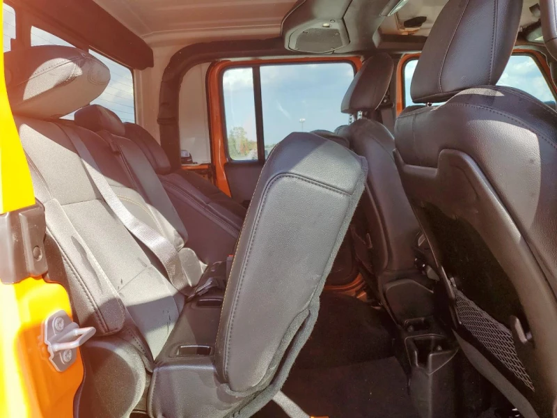 Jeep Gladiator Sport, снимка 10 - Автомобили и джипове - 53303068