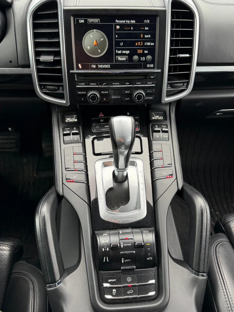 Porsche Cayenne 3.0 d GTS , снимка 16 - Автомобили и джипове - 53439520