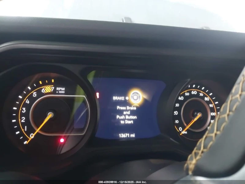 Jeep Wrangler 2.0L I-4 DI, DOHC, TURBO, 270HP 4X4 Drive, снимка 14 - Автомобили и джипове - 53444490