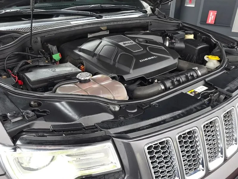 Jeep Cherokee 3.0 DIESEL OVERLAND SUMMIT, снимка 12 - Автомобили и джипове - 54855303