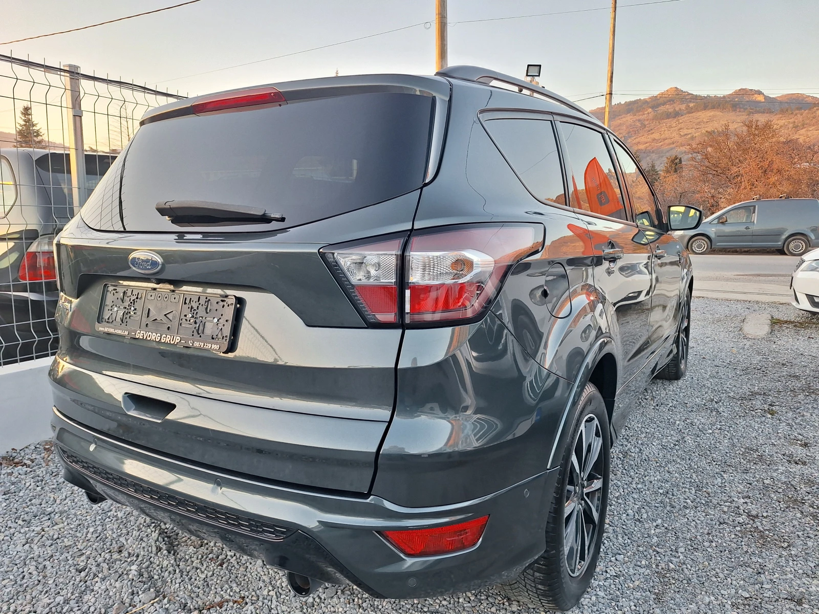 Ford Kuga 2.0 TDCI ST-LINE 360KAМЕРА ПАНОРАМА КАТО НОВА  - изображение 5