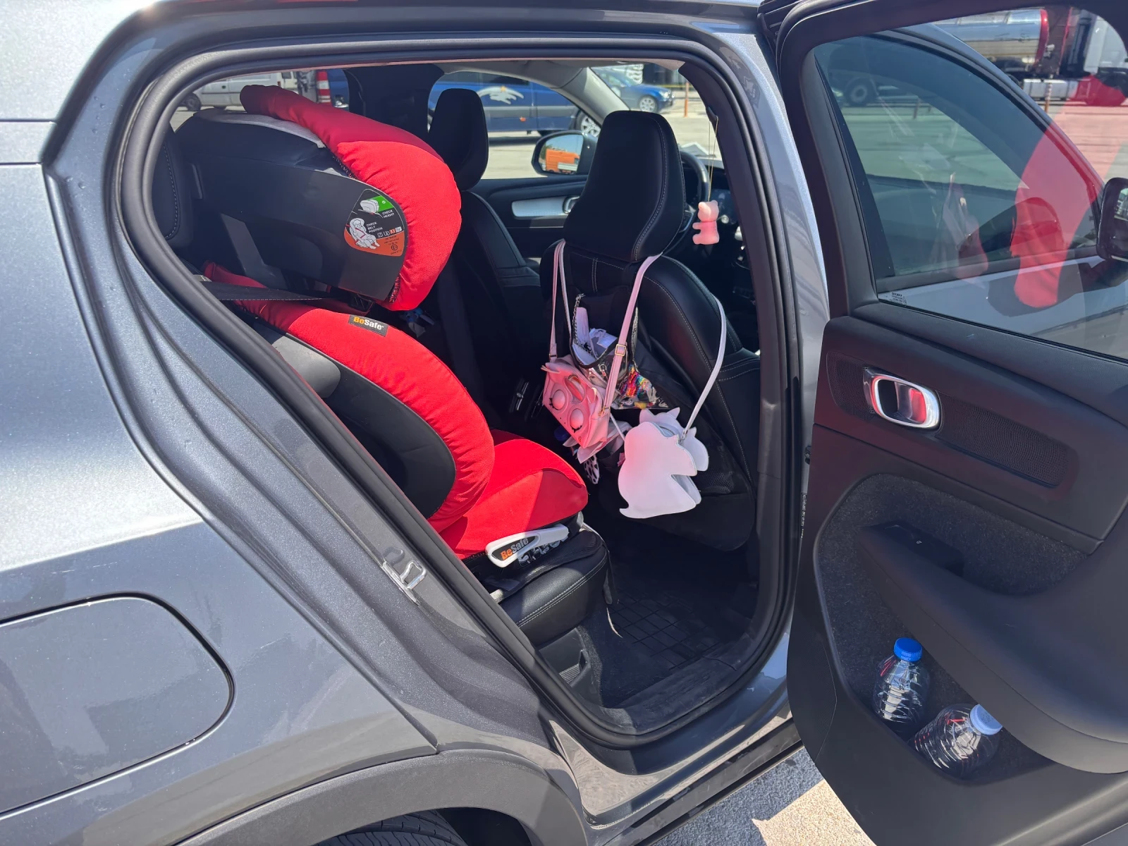 Volvo XC40 Momentum  - изображение 9