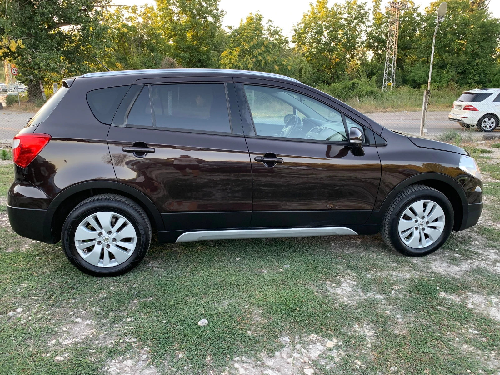Suzuki SX4 S-Cross 1.6i 4x4 - изображение 6