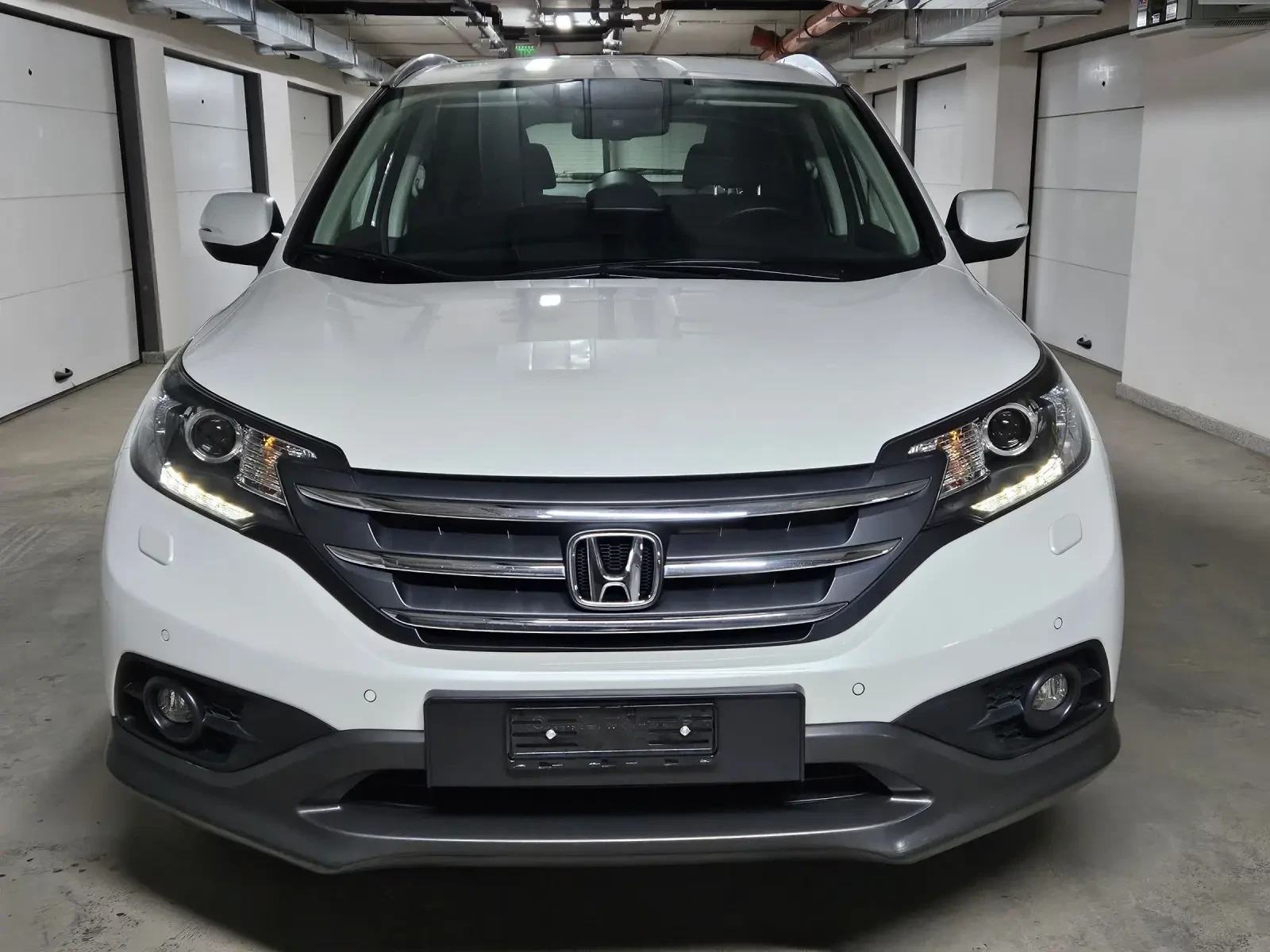 Honda Cr-v 2.0 i 155PS 4x4 8 ГУМИ С ДЖАНТИ WHITE PEARL - изображение 2