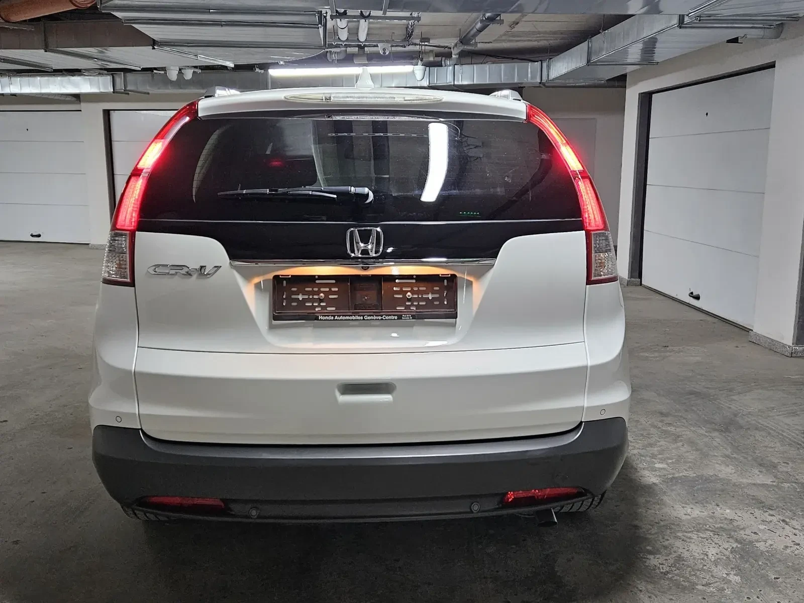 Honda Cr-v 2.0 i 155PS 4x4 8 ГУМИ С ДЖАНТИ WHITE PEARL - изображение 5