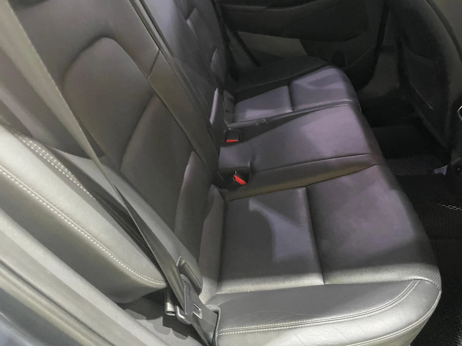 Hyundai Tucson 2.0D ! 4WD ! Premium !, снимка 12 - Автомобили и джипове - 54146234