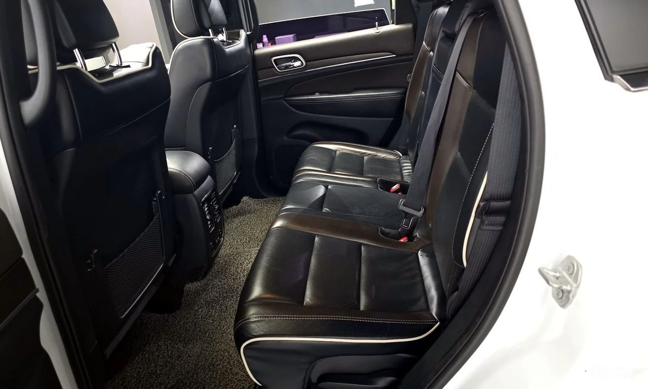 Jeep Grand cherokee 3.6 Overland* DISTRONIC* ПОДГРЕВ* ОБДУХВАНЕ* PANO*, снимка 15 - Автомобили и джипове - 54623729
