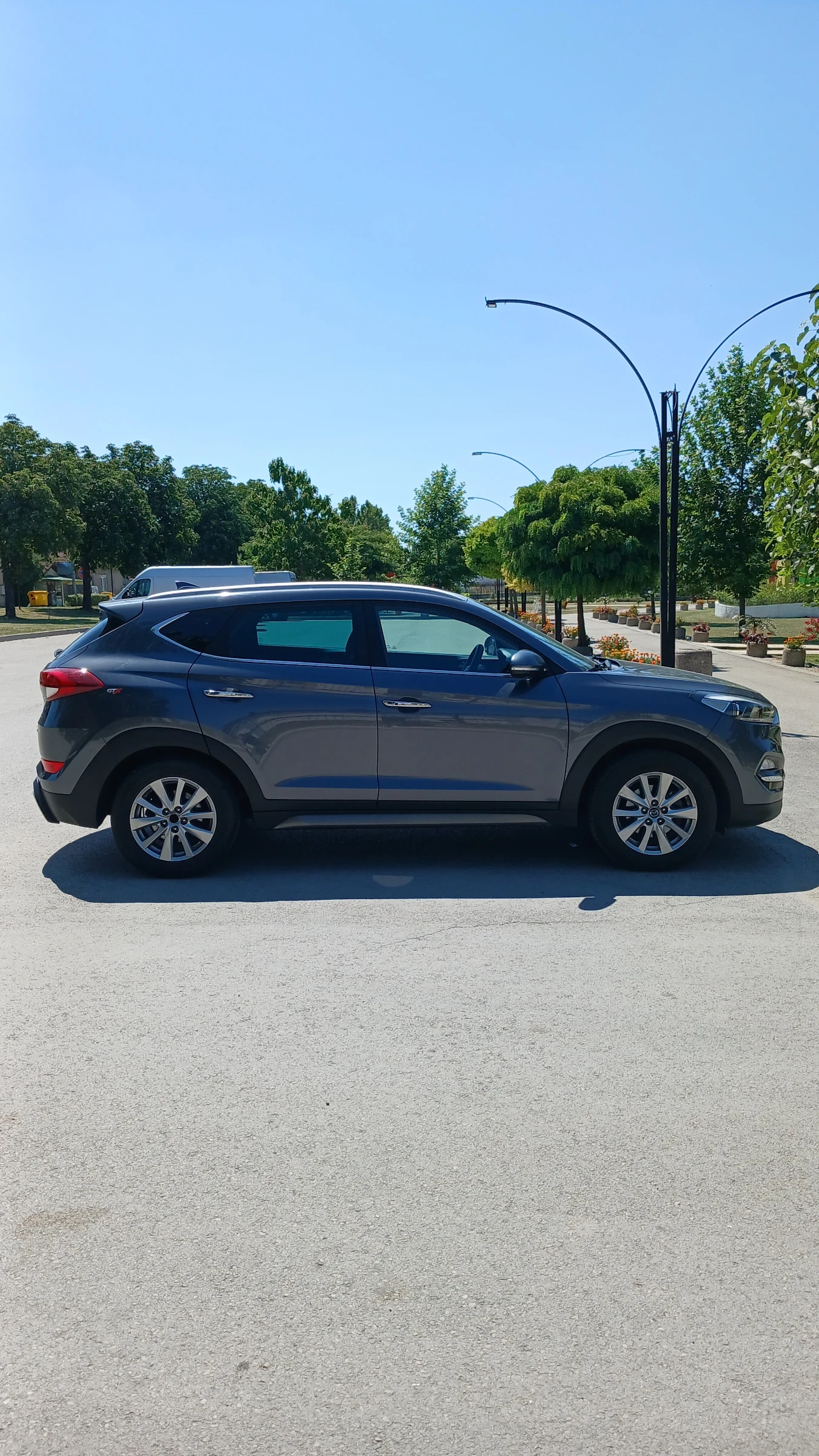 Hyundai Tucson, снимка 7 - Автомобили и джипове - 55475710
