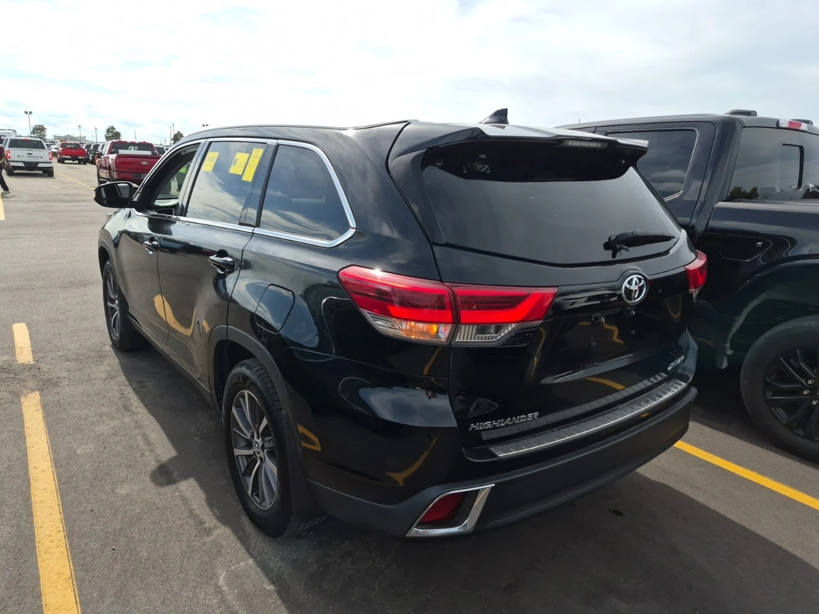 Toyota Highlander * XLE * AWD * 8 МЕСТА * FACELIFT * CARFAX * , снимка 4 - Автомобили и джипове - 56143054