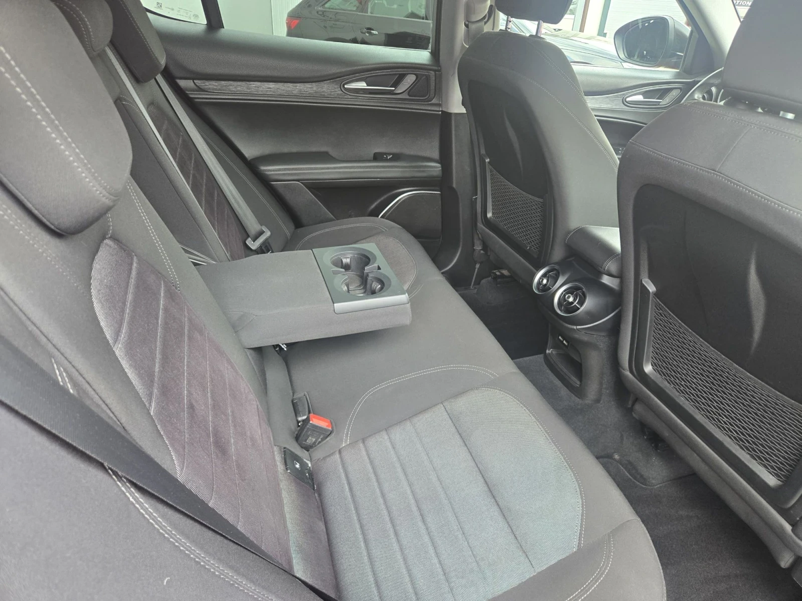 Alfa Romeo Stelvio, снимка 10 - Автомобили и джипове - 56270420