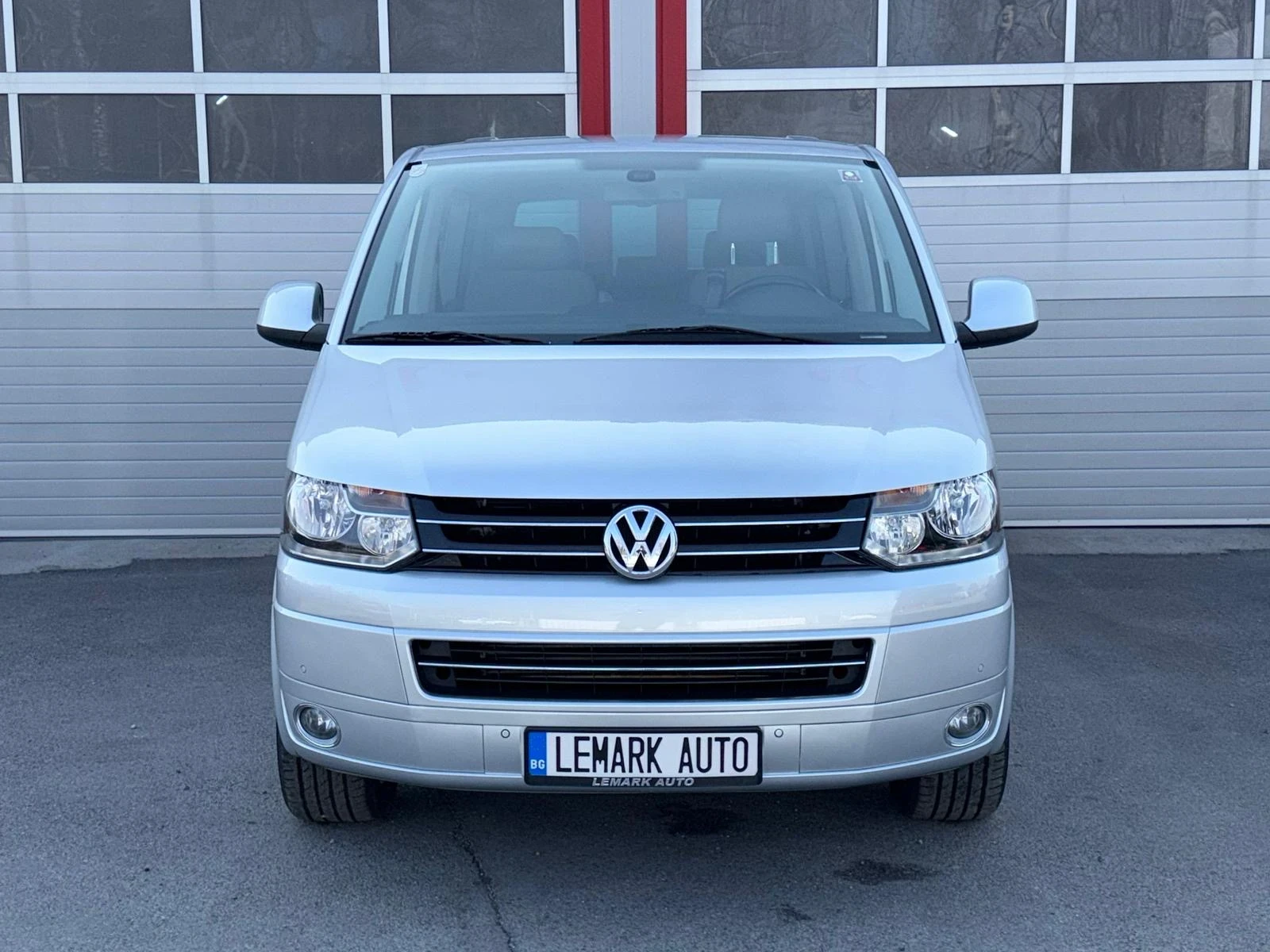 VW Multivan 2.0TDI AUTOMATIK DSG NAVI EVRO 5A ЛИЗИНГ!!!
