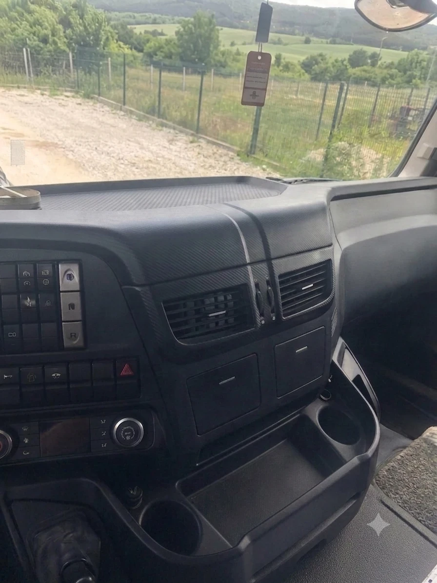 Iveco Stralis, снимка 8 - Камиони - 54834852