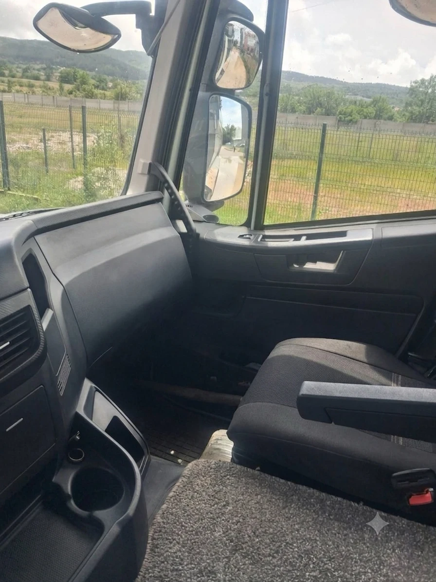 Iveco Stralis, снимка 9 - Камиони - 54834852