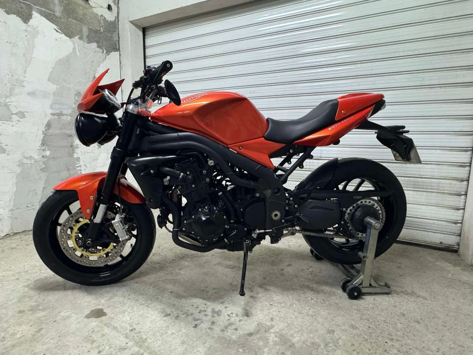 Triumph Speed Triple 1050 - изображение 2