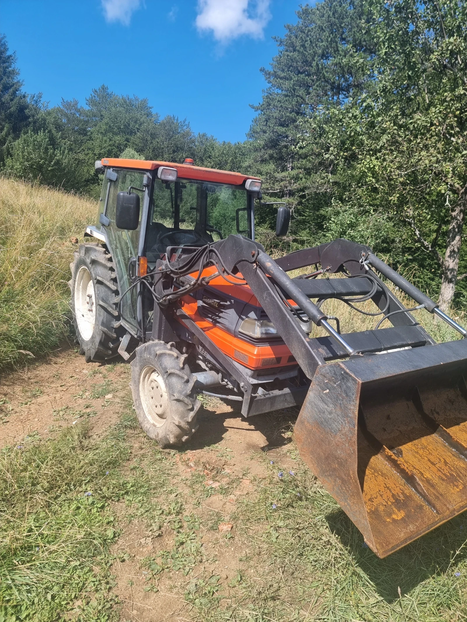 Трактор Kubota, снимка 2 - Селскостопанска техника - 55506430