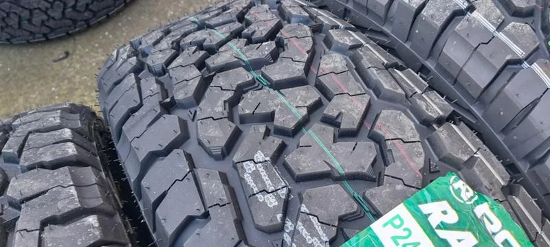 Гуми Всесезонни 245/65R17, снимка 4 - Гуми и джанти - 35502953