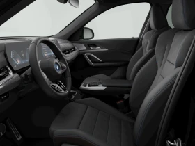 BMW iX1 xDrive30, снимка 8