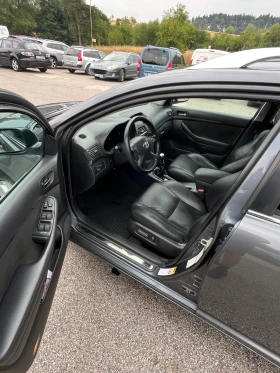 Обява за продажба на Toyota Avensis D4D 2.2  ~5 500 лв. - изображение 8