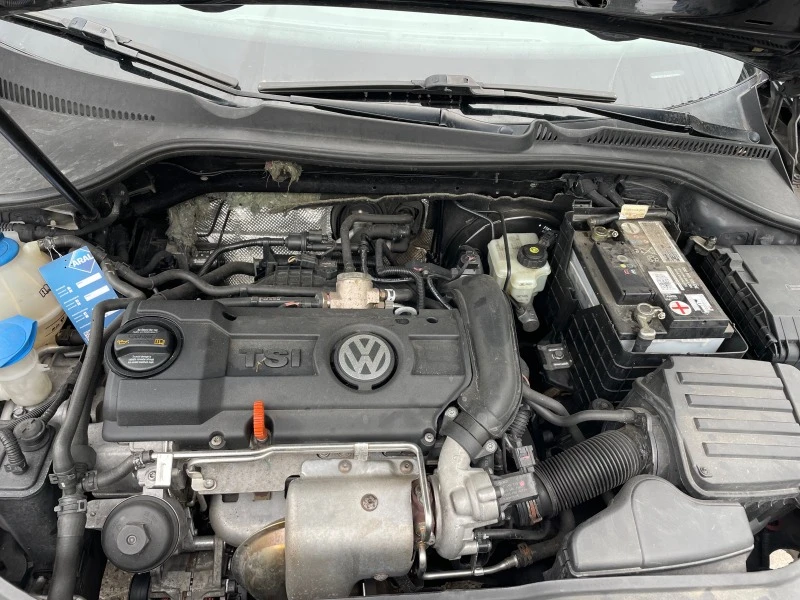 VW Golf 1.4TFSI 6ск., снимка 8 - Автомобили и джипове - 42899832