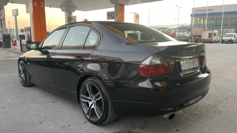 BMW 320 I, снимка 7 - Автомобили и джипове - 43266092