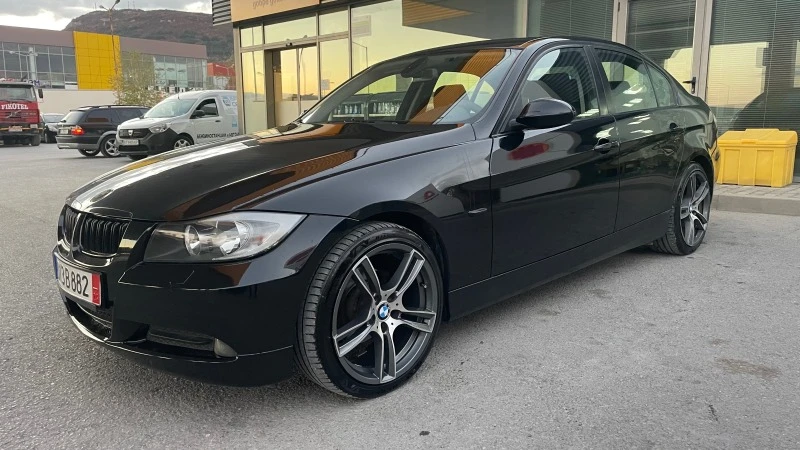 BMW 320 I, снимка 1 - Автомобили и джипове - 43266092