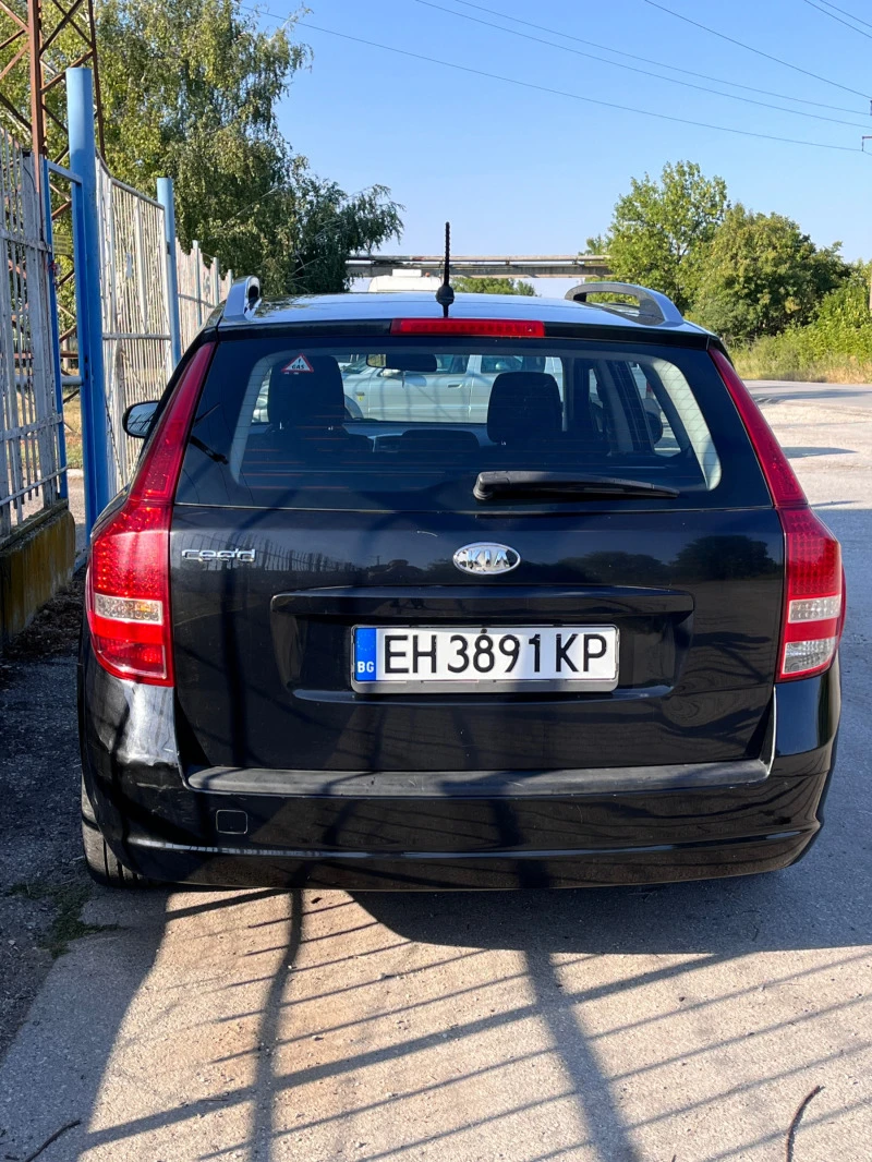 Kia Ceed Бензин-газ, снимка 6 - Автомобили и джипове - 47684731