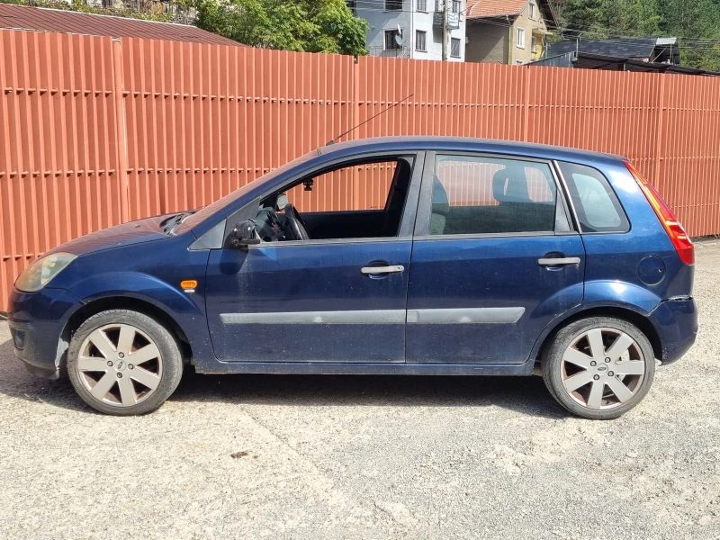 Ford Fiesta 1.4TDCi ЦЯЛА ЗА ЧАСТИ, снимка 4 - Автомобили и джипове - 47528108