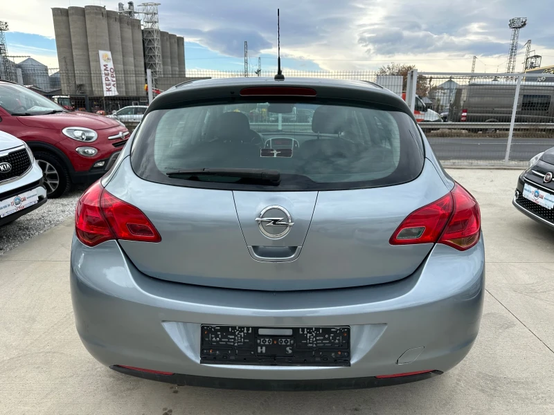 Opel Astra 1.4i 100к.с. Климатик!Газ! Внос Италия! без ръжди!, снимка 5 - Автомобили и джипове - 48065234