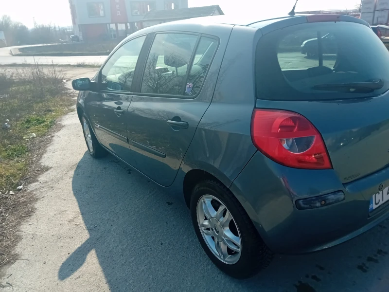 Renault Clio, снимка 4 - Автомобили и джипове - 49062654