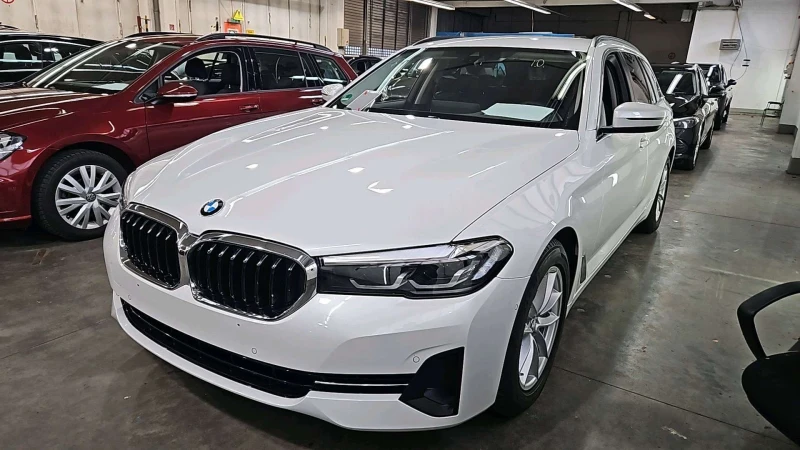 BMW 520 xDrive 28500km Германия ТЪРГ 36часа, снимка 13 - Автомобили и джипове - 49275767