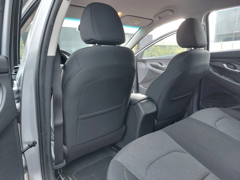 Hyundai I30 Мек Хибрид, снимка 10 - Автомобили и джипове - 53277629