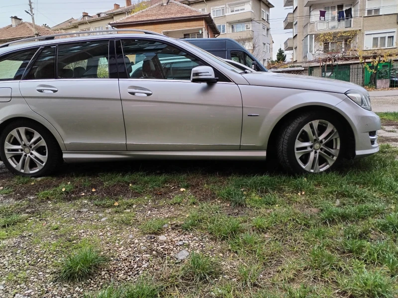 Mercedes-Benz C 220, снимка 7 - Автомобили и джипове - 53182029