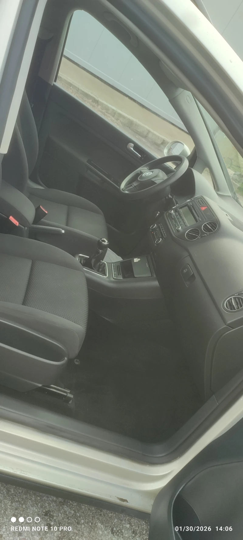 VW Golf Plus 1.2 TSI 98000 KM, снимка 13 - Автомобили и джипове - 53401714