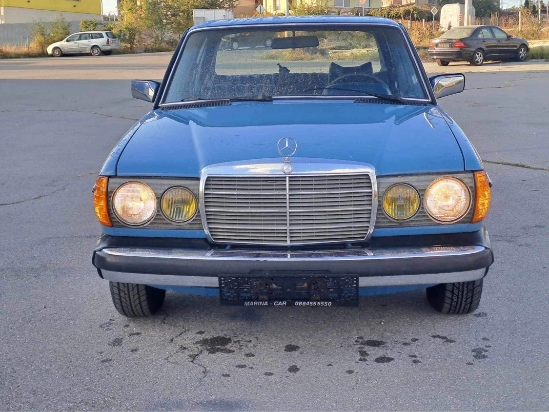 Mercedes-Benz 240 240D Клима, автоматик, автопилот 89 Хил.мили - изображение 5