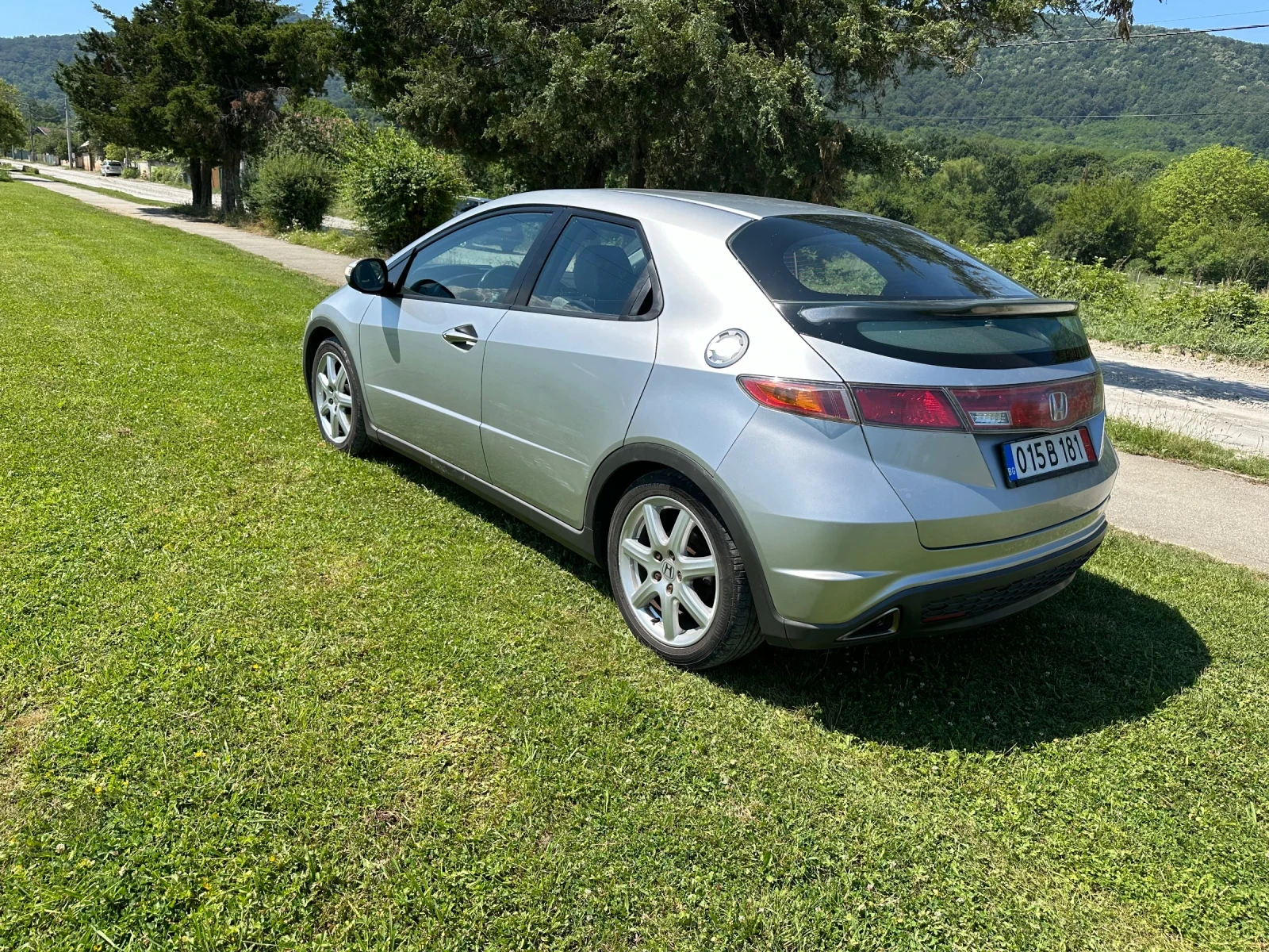 Honda Civic 1.8 I Автоматик - изображение 6