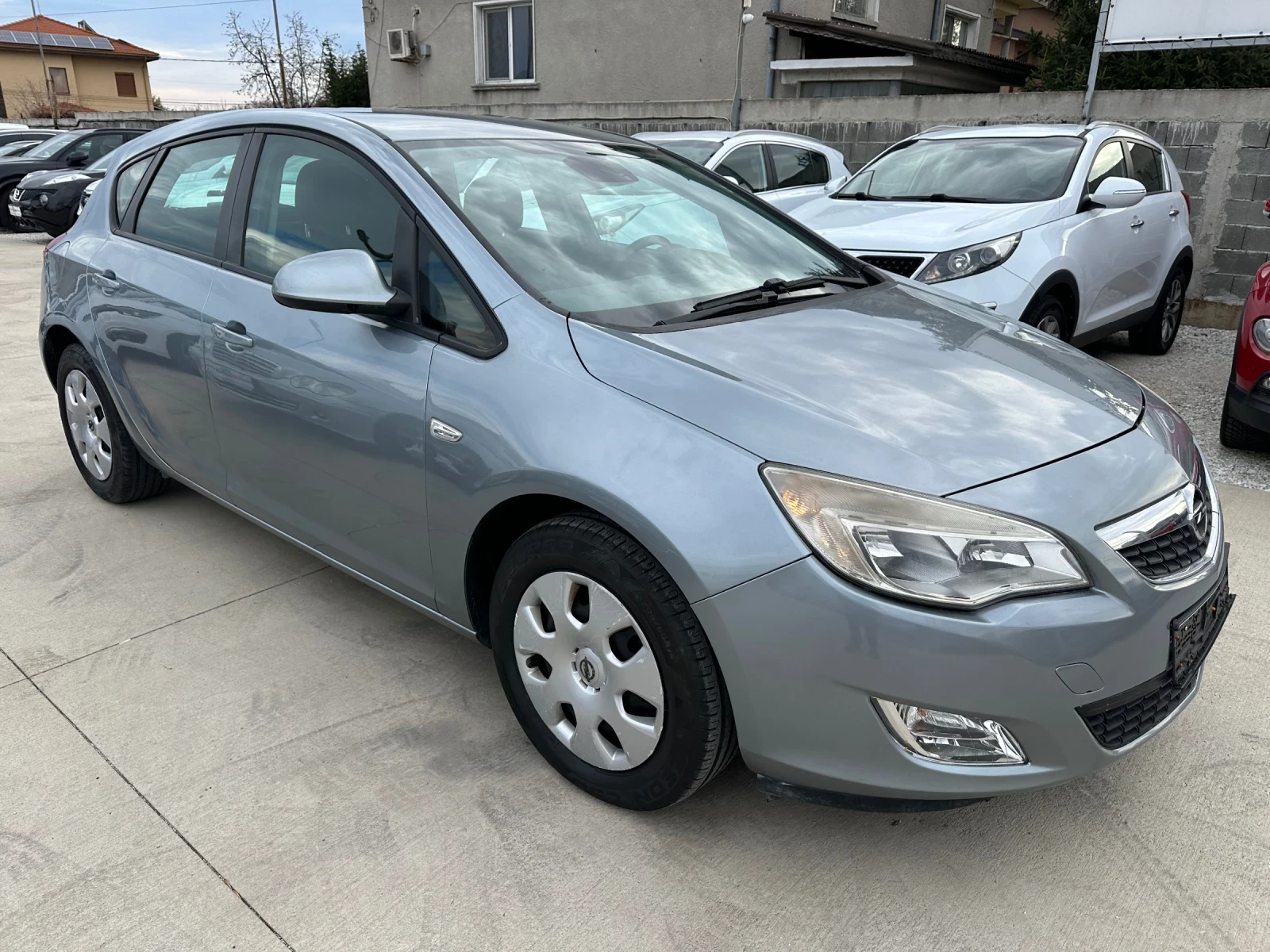 Opel Astra 1.4i 100к.с. Климатик!Газ! Внос Италия! без ръжди! - изображение 3