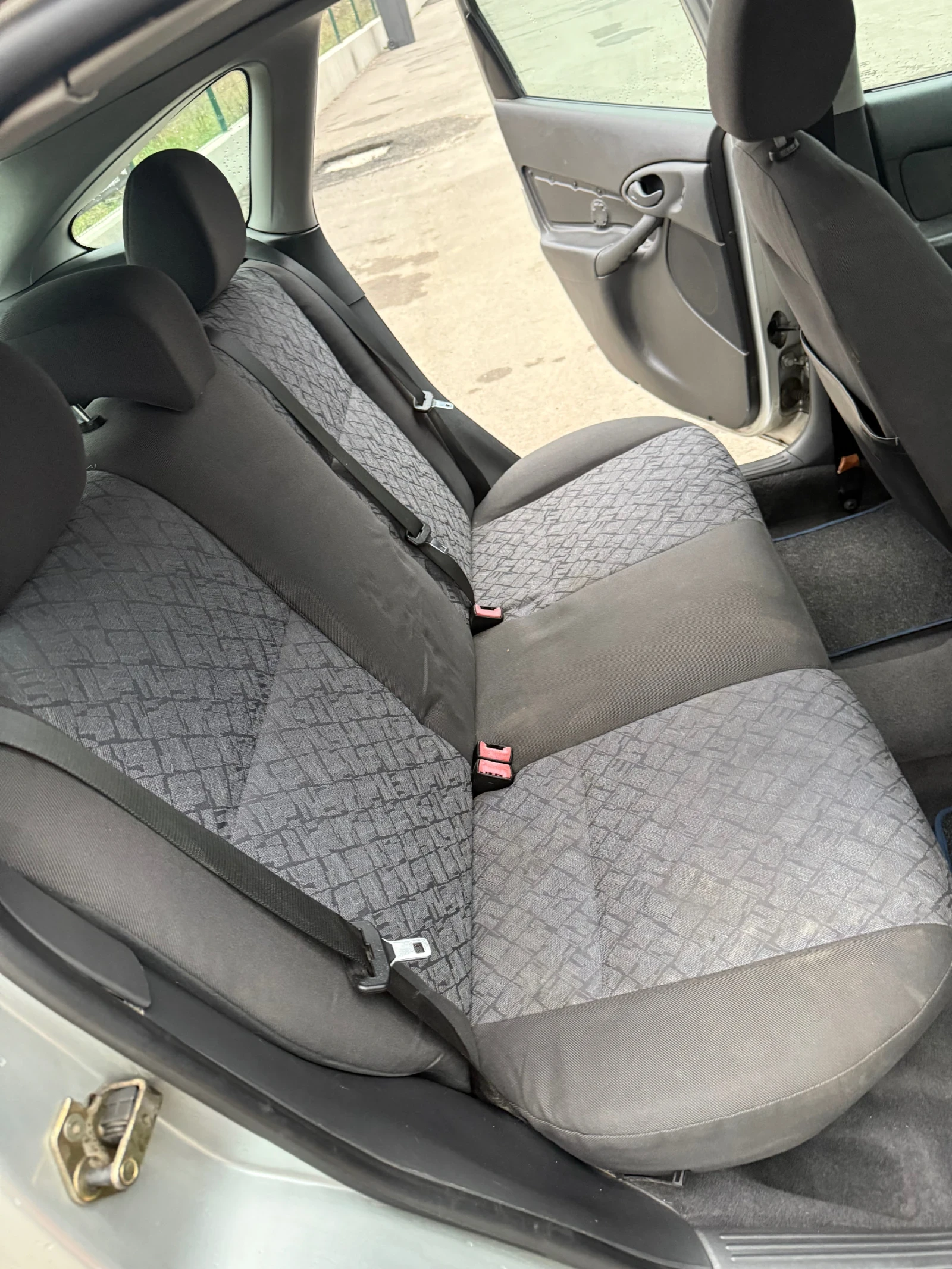 Ford Focus TD  - изображение 7