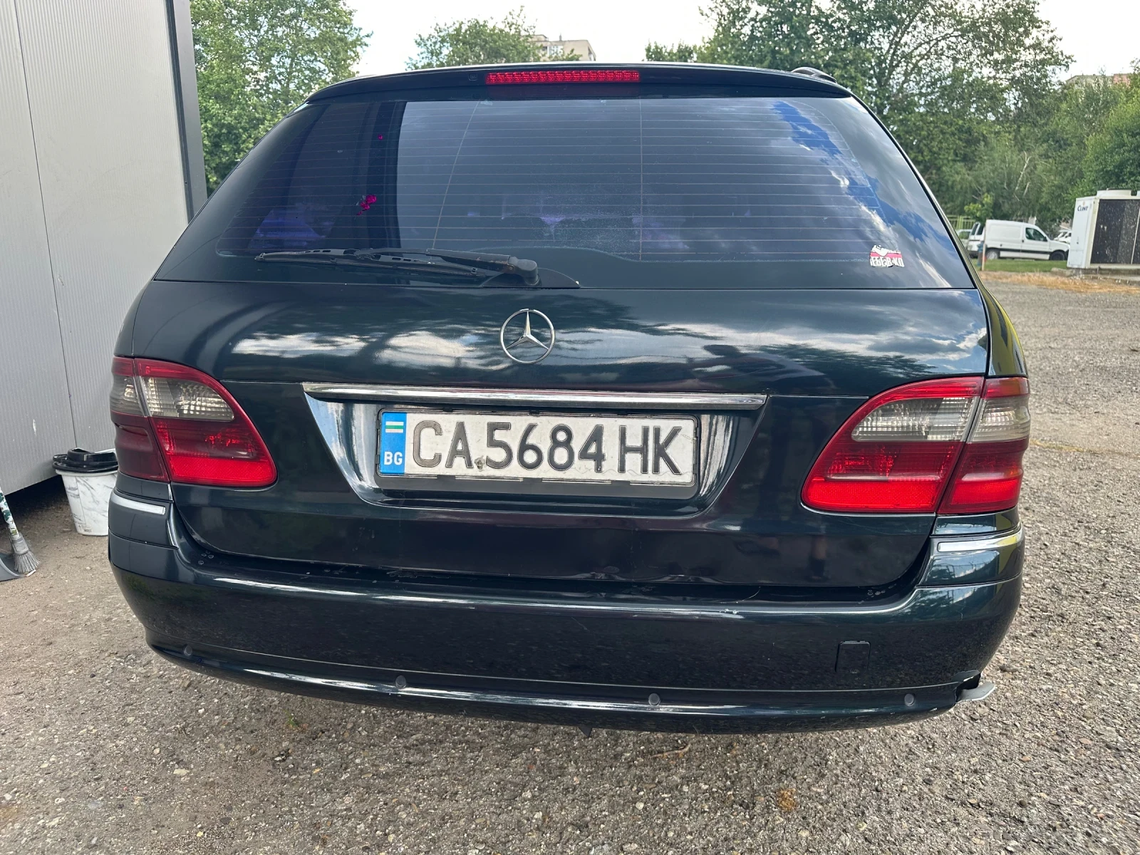 Mercedes-Benz E 220  - изображение 3