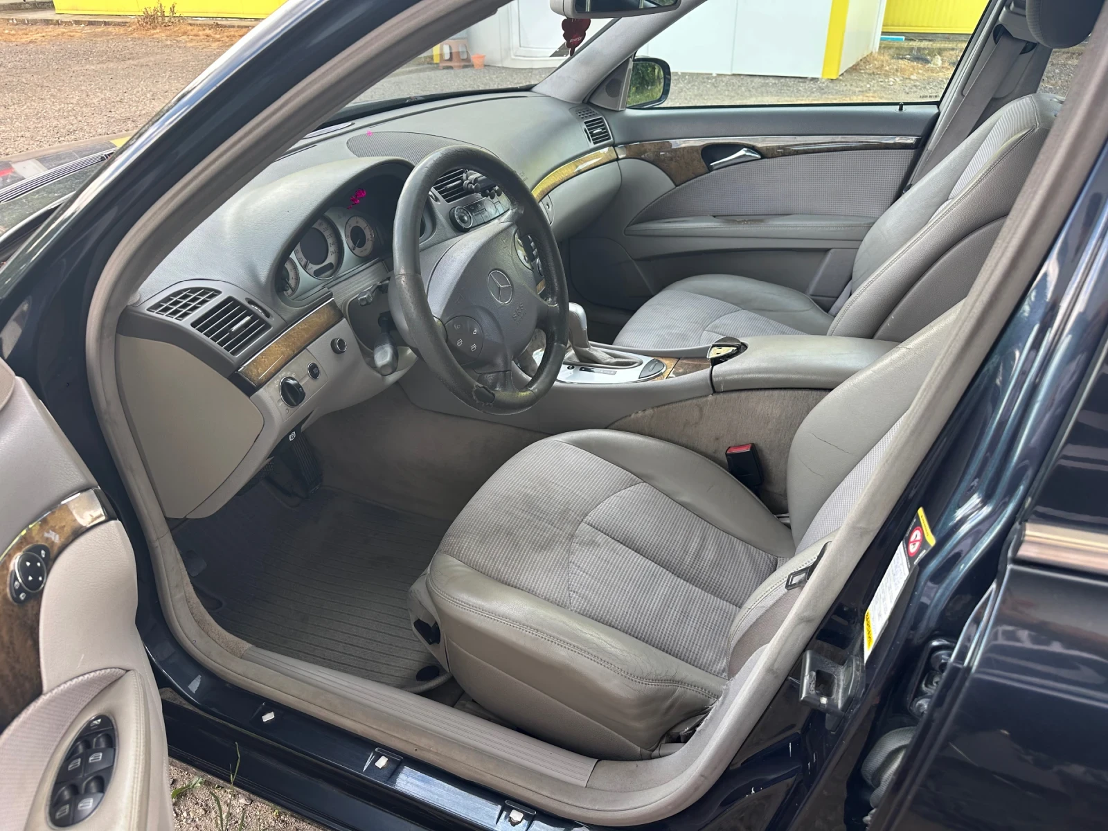 Mercedes-Benz E 220  - изображение 7