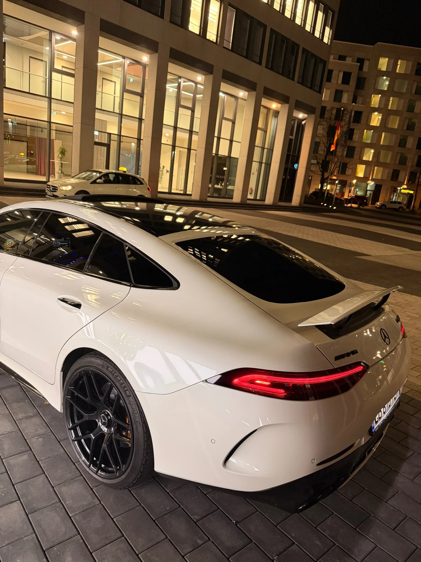 Mercedes-Benz AMG GT 63 S* KERAMIK* 360* BURMESTER HiGHEND BARTER!!! - изображение 8