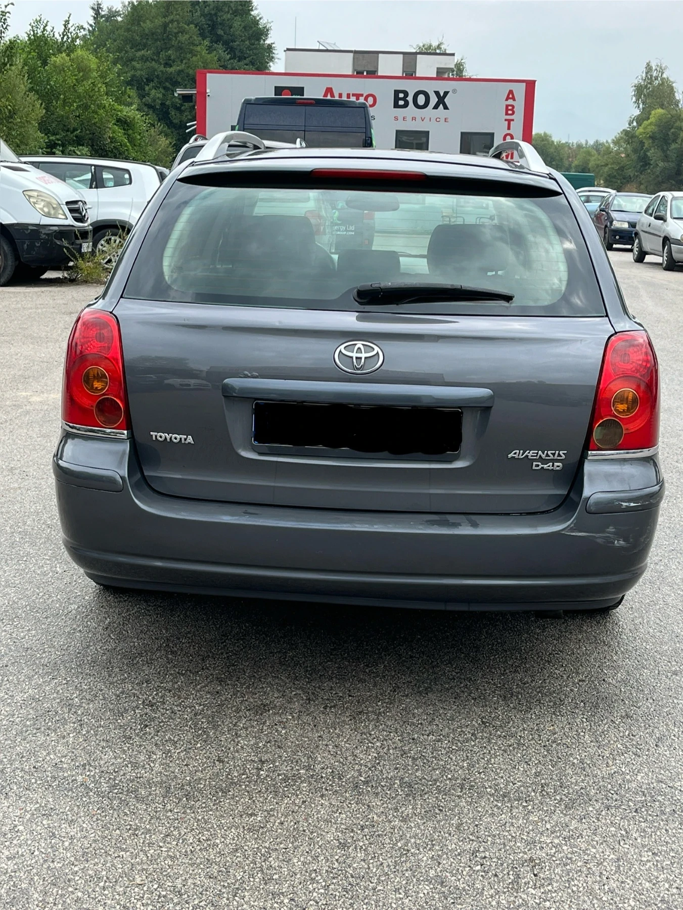 Toyota Avensis D4D 2.2  - изображение 4
