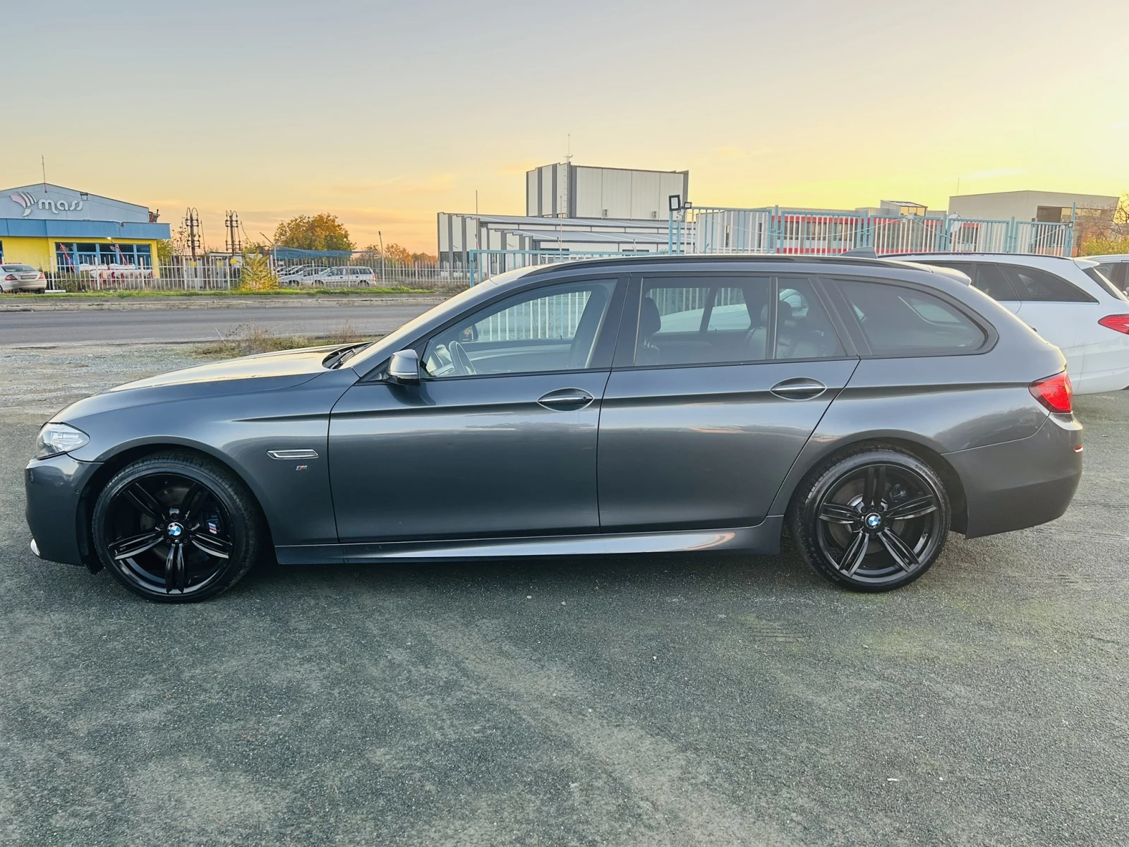 BMW 530 D/XDrice* M-Pack* HeadUP* Distr* B&O* PANO* Digita | Mobile.bg   2