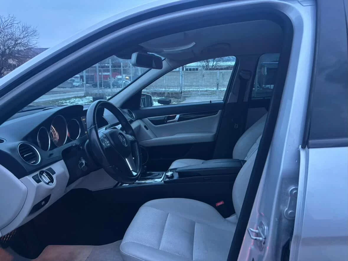 Mercedes-Benz C 350 Avangard - изображение 6